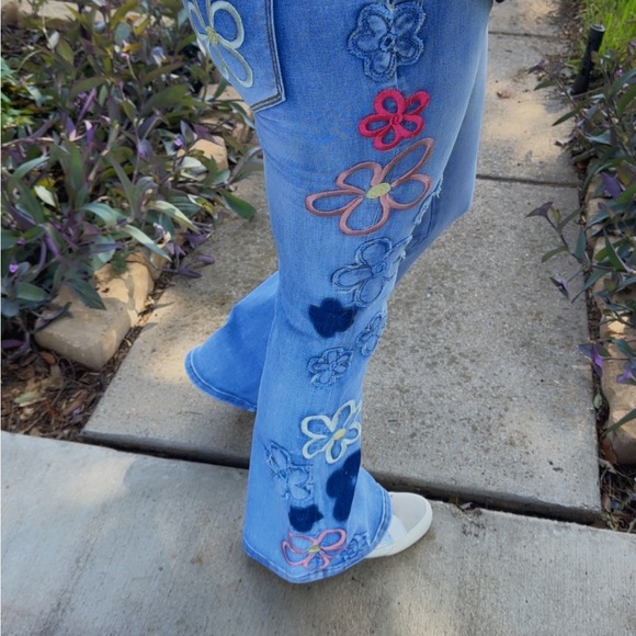 Oli & Hali Light Blue Jeans with Pink and Blue Floral Embroidery - Picture 8 of 8